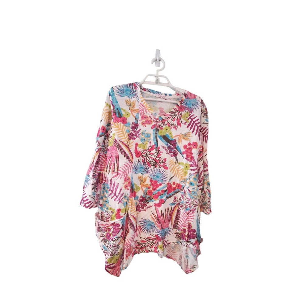 Fresh Produce top womens size Small floral laganlook knit USA